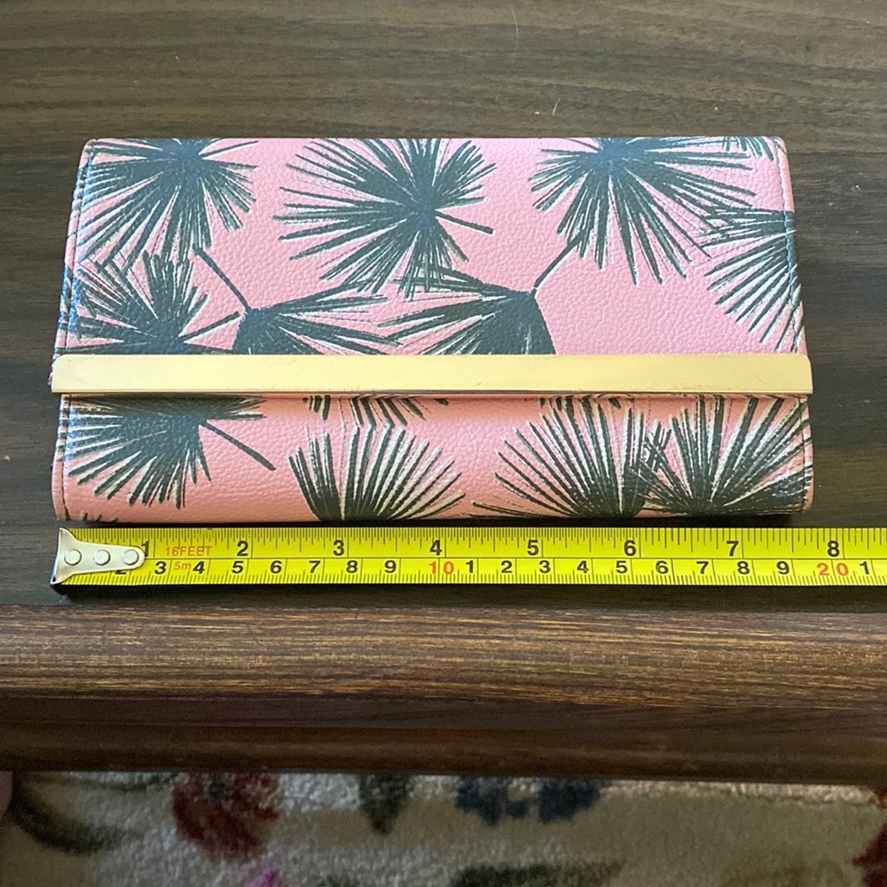 Pink/Olive Green with Palms Wallet, snap closure, Great Condition,Like New